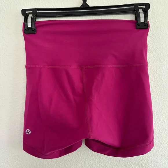 Lululemon bra + shorts set - Picture 3 of 5